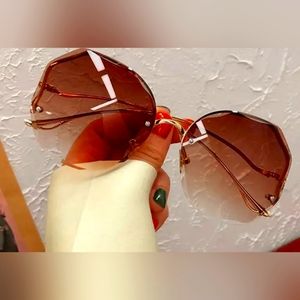 Rimless Round Sunglasses for Women